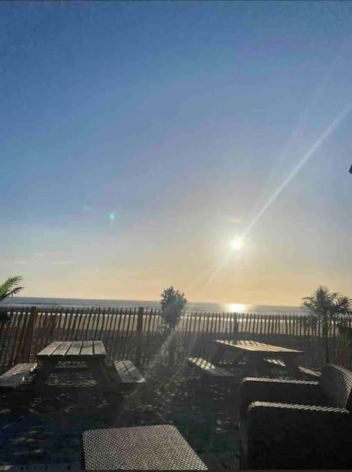 Studio Entre Mer Et Dunes Avec Balcon Vue Laterale Mer 50M Plage Pour 3 Pers Wifi Menage Compris Fort-Mahon-Plage Exteriér fotografie
